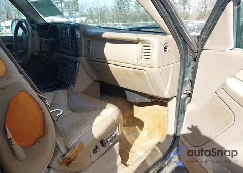 2001 GMC Sierra 1500 C3 z USA, uszkodzony, nr VIN 2GTEK69U611322012